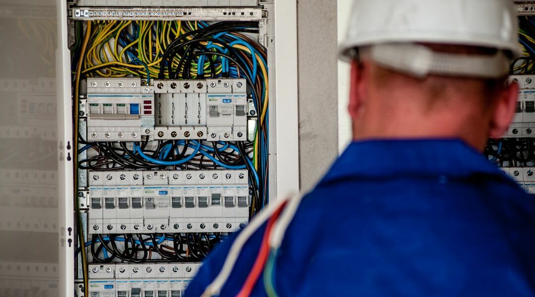 Tableau électrique : différentiel ou disjoncteur, que faut-il installer ?
